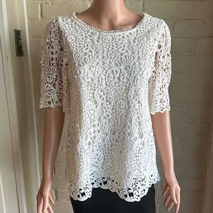 Eri + Ali size medium cream white colored crochet lace boho summer blouse